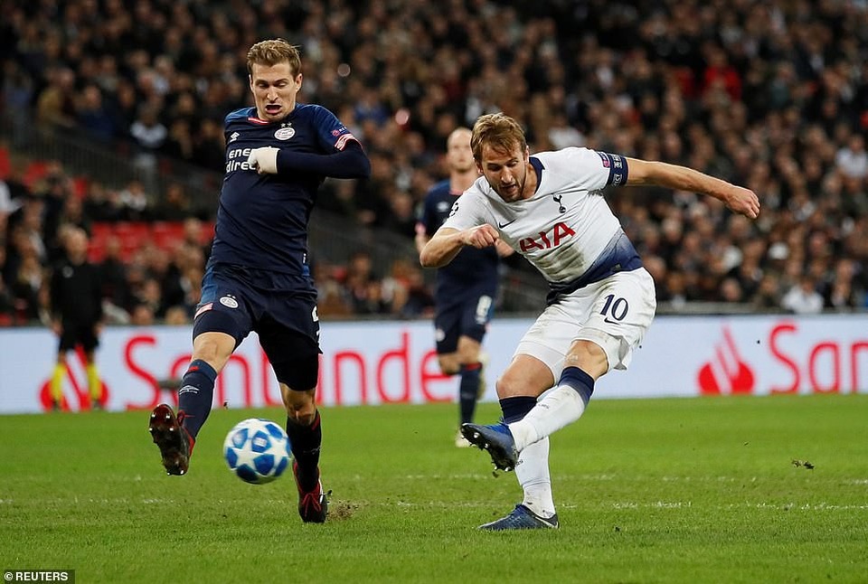 Harry Kane giúp Tottenham nuôi hy vọng đi tiếp ở Champions League - 9
Tình huống Kane gỡ hòa 1-1 ở phút 78 sau cú dứt điểm chéo góc