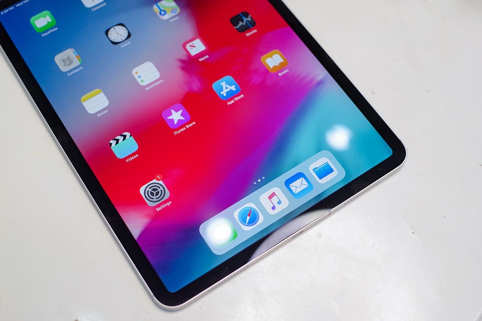iPad Pro đầu tiên về Việt Nam bị "đẩy giá" cao hơn 6 triệu đồng - 2 iPad Pro đầu tiên về Việt Nam bị "đẩy giá" cao hơn 6 triệu đồng - 2