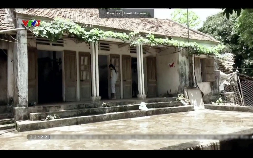 Khán giả “bóc phốt” sự trùng hợp giữa “Quỳnh búp bê” với “Sống chung với mẹ chồng” - 3 Nhà ở quê của Lan trong phim Quỳnh búp bê.