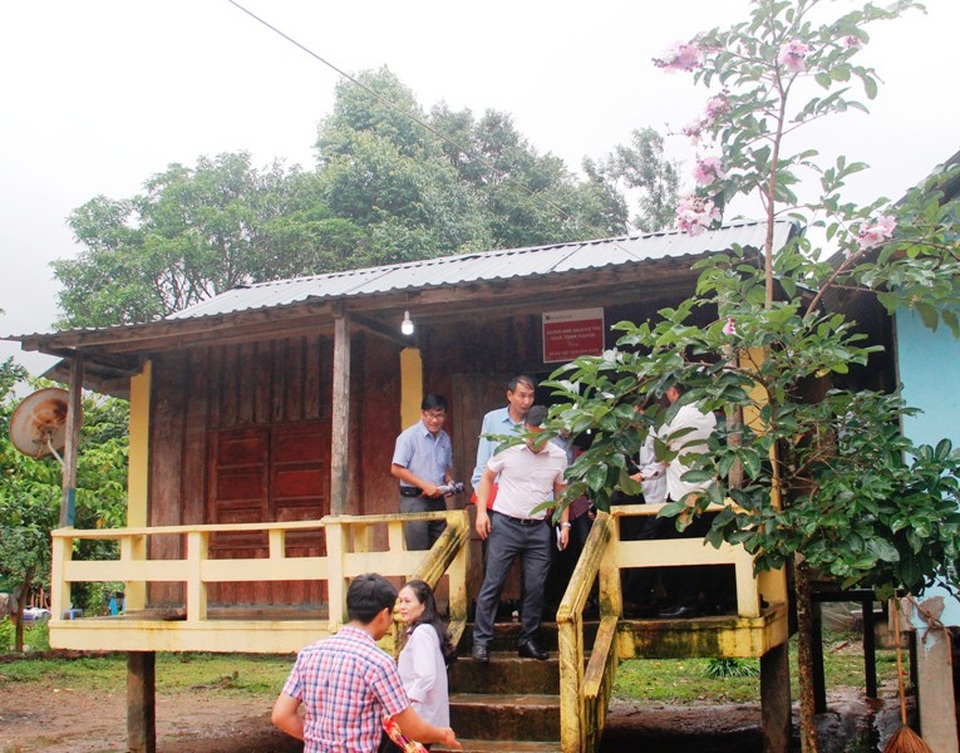 Giáo viên, học sinh trường miền núi tận tâm phụng dưỡng Mẹ Việt Nam Anh hùng - 2 Ngôi nhà mẹ Miết luôn rộn rã tiếng cười, sạch sẽ, ngăn nắp.