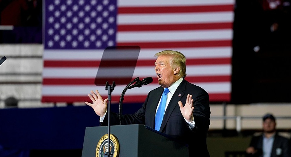 Bình luận bất ngờ của ông Trump sau bầu cử giữa kỳ - 1
Tổng thống Mỹ Donald Trump (Ảnh: Reuters)