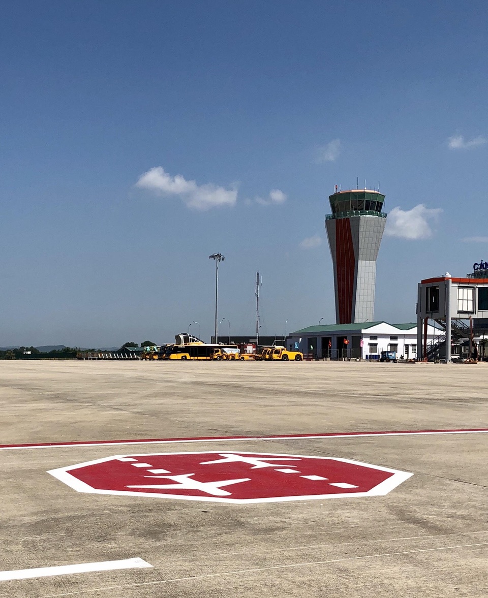 Hé lộ hình ảnh sân bay Việt Nam mang dáng dấp “hiện đại nhất thế giới” - 3 Hé lộ hình ảnh sân bay Việt Nam mang dáng dấp “hiện đại nhất thế giới” - 3