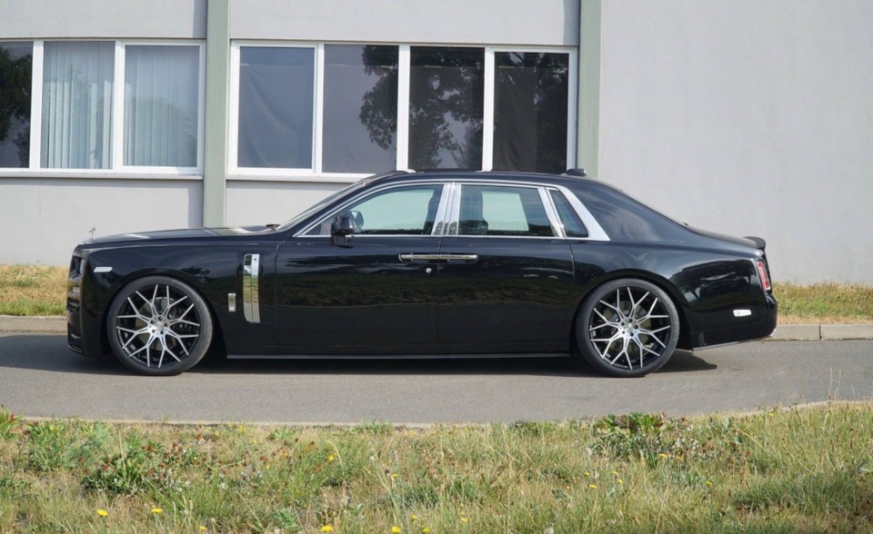 Mansory tân trang Rolls-Royce Phantom, nâng công suất lên hơn 600 mã lực - 17 Mansory tân trang Rolls-Royce Phantom, nâng công suất lên hơn 600 mã lực - 17