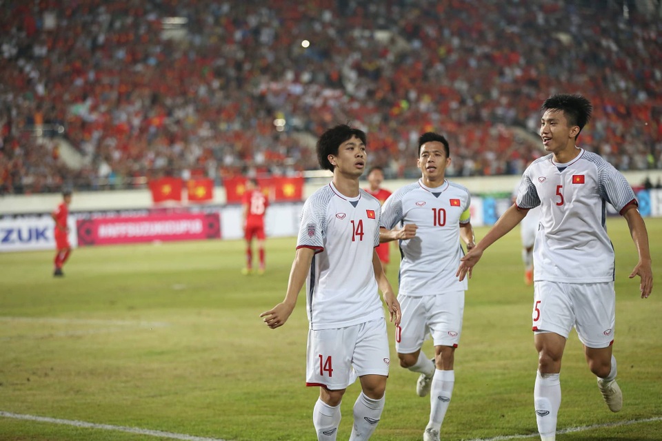 
Công Phượng đã có được bàn thắng đầu tiên cho đội tuyển Việt Nam tại AFF Cup 2018

