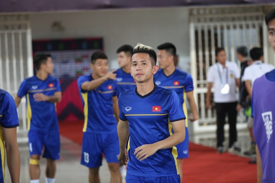 
Cầu thủ đá cánh Nguyễn Phong Hồng Duy
