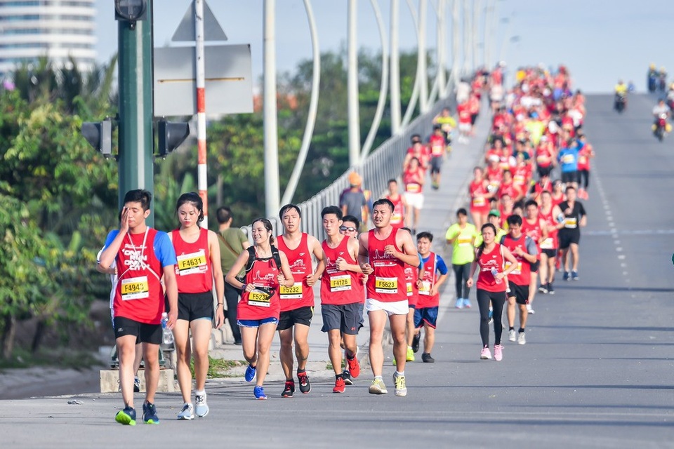 Dàn sao chạy marathon ‘đọ’ sức bền - 1 Dàn sao chạy marathon ‘đọ’ sức bền - 1
