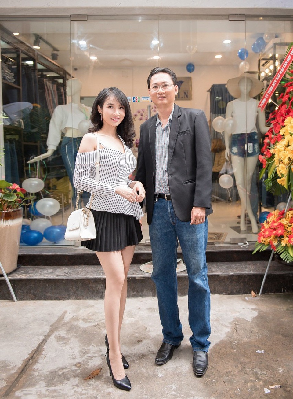 Lucy Như Thảo khoe vòng eo 60 cm - 4 Lucy Như Thảo khoe vòng eo 60 cm - 4