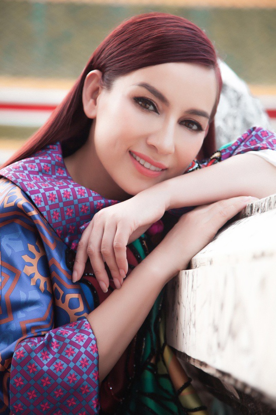 Phi Nhung là cái tên quen thuộc với khán giả trong và ngoài nước. Không chỉ nổi tiếng nhờ giọng ca ngọt ngào, nữ ca sĩ sinh năm 1972 còn được nhiều người yêu mến bởi tấm lòng thiện nguyện.