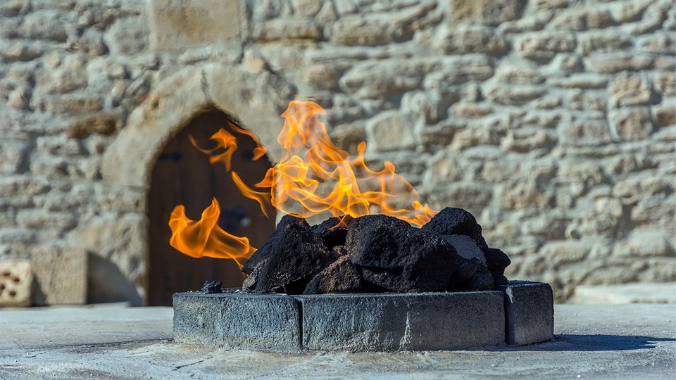 Ngọn lửa cháy suốt 4.000 năm - Ảnh: CNN