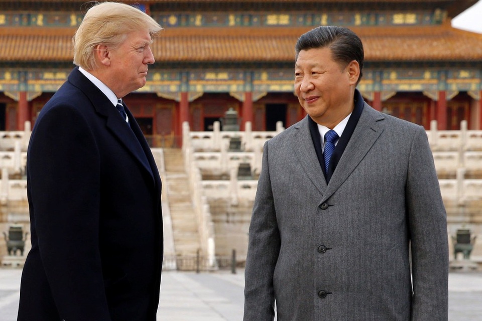 Bầu cử giữa kỳ khó lay chuyển sự cứng rắn của ông Trump với Trung Quốc - 1
Tổng thống Donald Trump gặp Chủ tịch Trung Quốc Tập Cận Bình tại Bắc Kinh năm 2017. (Ảnh: Reuters)