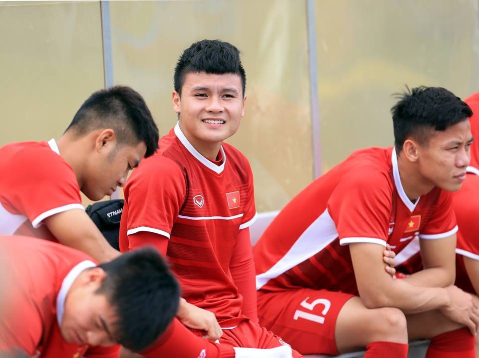 Đội tuyển Việt Nam sau trận thắng Lào: Giấu bài triệt để, chờ đấu Malaysia - 10 Đội tuyển Việt Nam sau trận thắng Lào: Giấu bài triệt để, chờ đấu Malaysia - 10