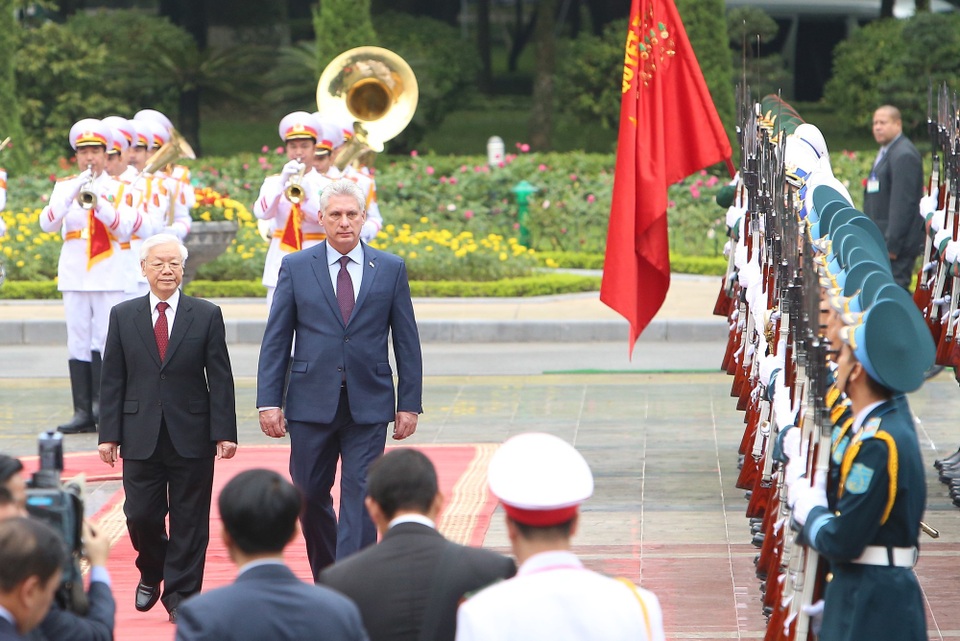 Tổng Bí thư, Chủ tịch nước Nguyễn Phú Trọng và Chủ tịch Hội đồng Nhà nước và Hội đồng Bộ trưởng nước Cộng hòa Cuba Miguel Mario Diáz Canel Bermúdez