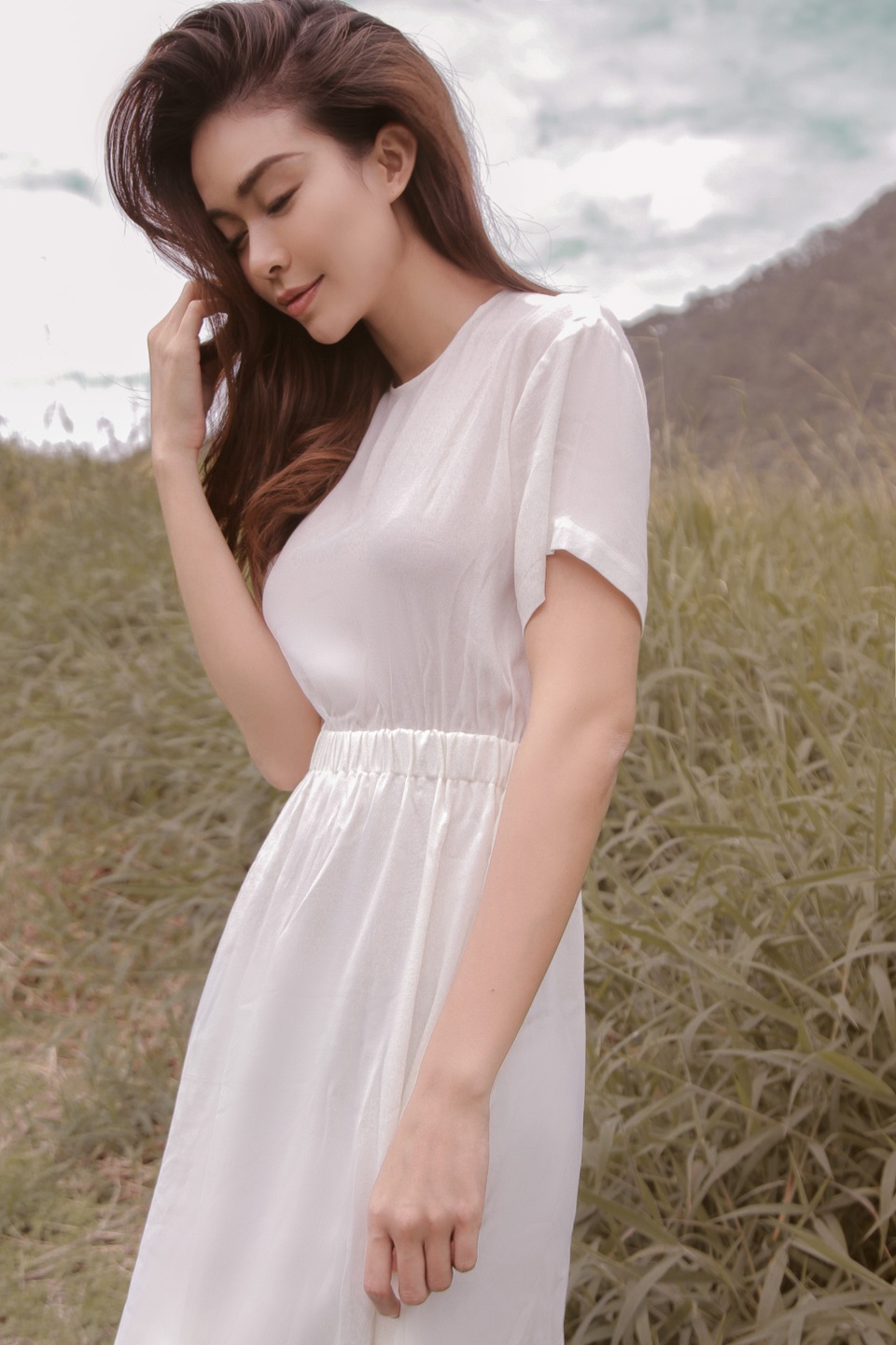 Bên cạnh đó, khán giả cũng bày tỏ mong mỏi người đẹp sớm ghi danh ở một cuộc thi quốc tế trong thời gian sớm nhất.