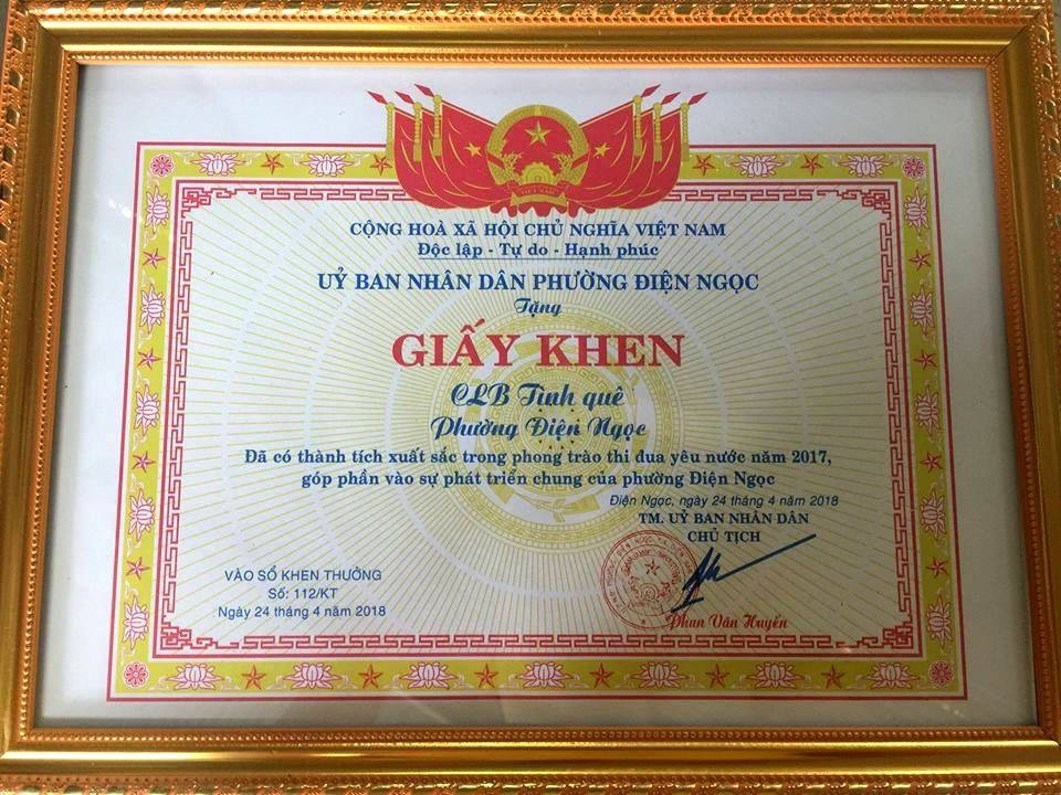 Cô giáo cảm hóa học sinh hướng thiện, giúp người nghèo khó, bất hạnh - 4 Bằng khen của UBND phường Điện Ngọc khen thưởng CLB Tình quê