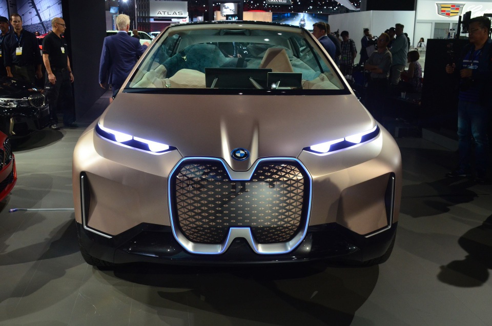 Vision iNext - Tương lai SUV tự lái của BMW - 3 Vision iNext - Tương lai SUV tự lái của BMW - 3