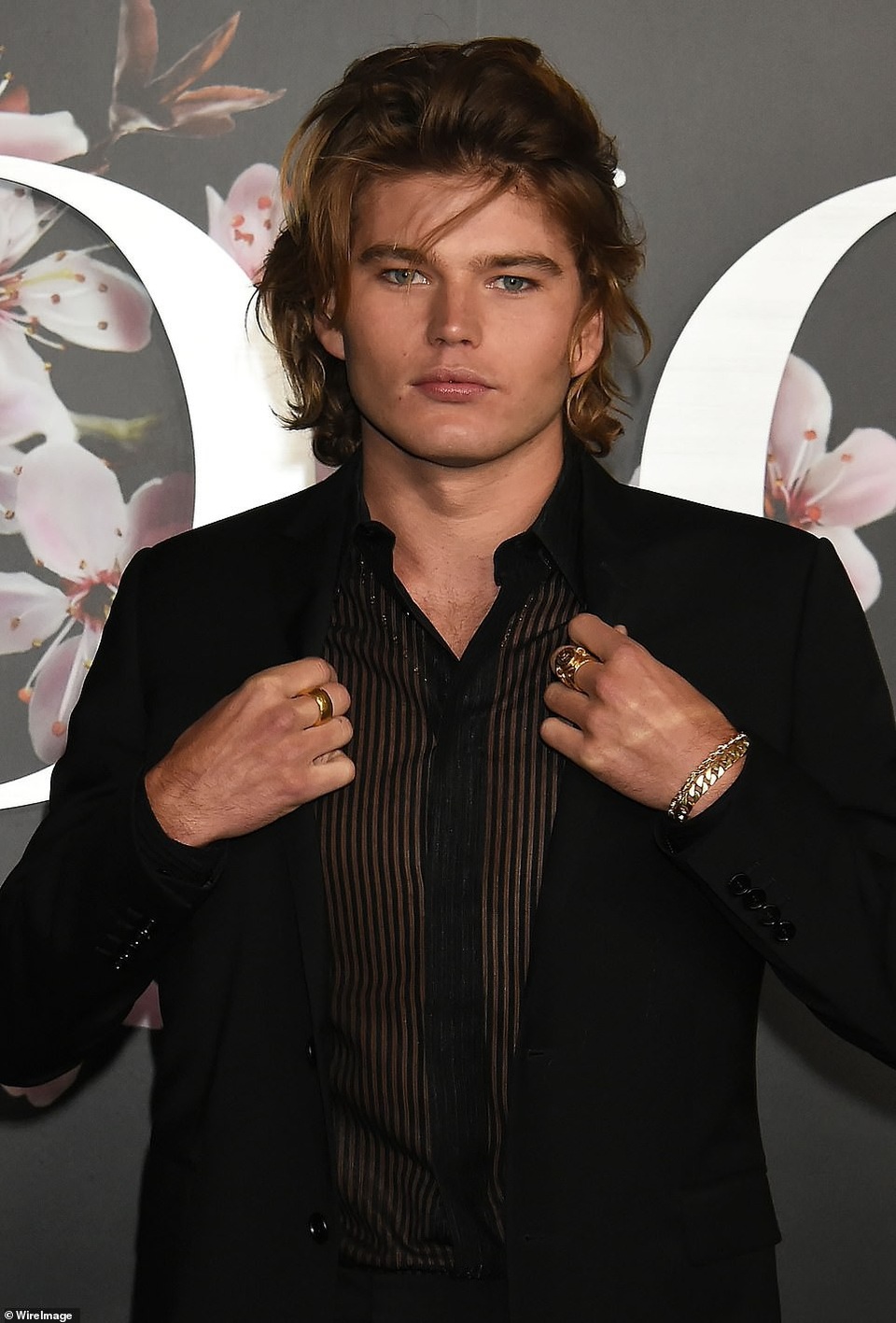 Bella Hadid dự sự kiện cùng David Beckham - 12
Nam người mẫu Jordan Barrett
