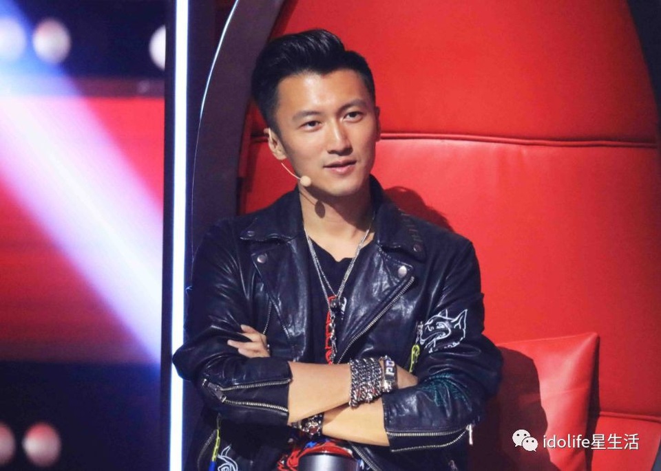 Trương Bá Chi xuất viện sau khi âm thầm sinh con thứ ba - 4
Tạ Đình Phong từ chối bình luận về chuyện vợ cũ sinh con.