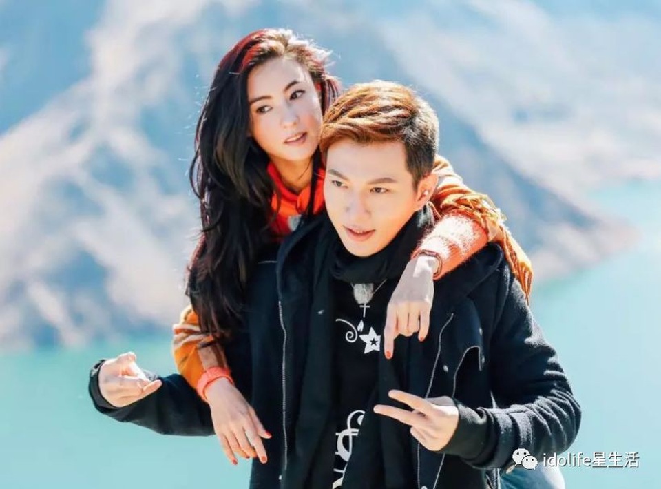 Trương Bá Chi xuất viện sau khi âm thầm sinh con thứ ba - 2
Nam ca sĩ Lương Chiêu Phong bị nghi ngờ là cha của đứa trẻ.