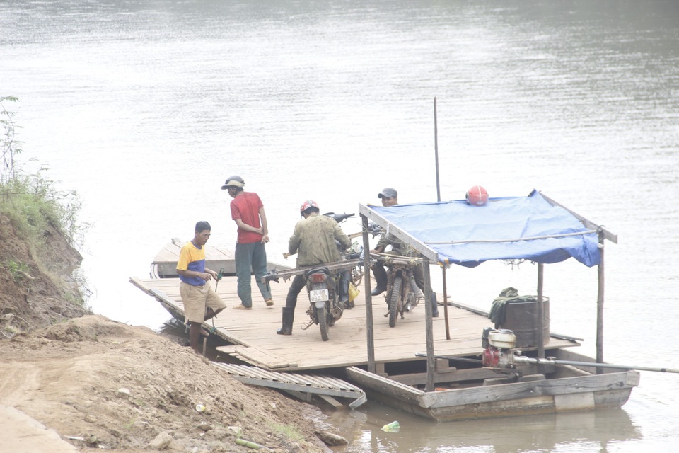 Những người như ông Tó góp phần bắc nhịp cầu hữu nghị Việt Lào.