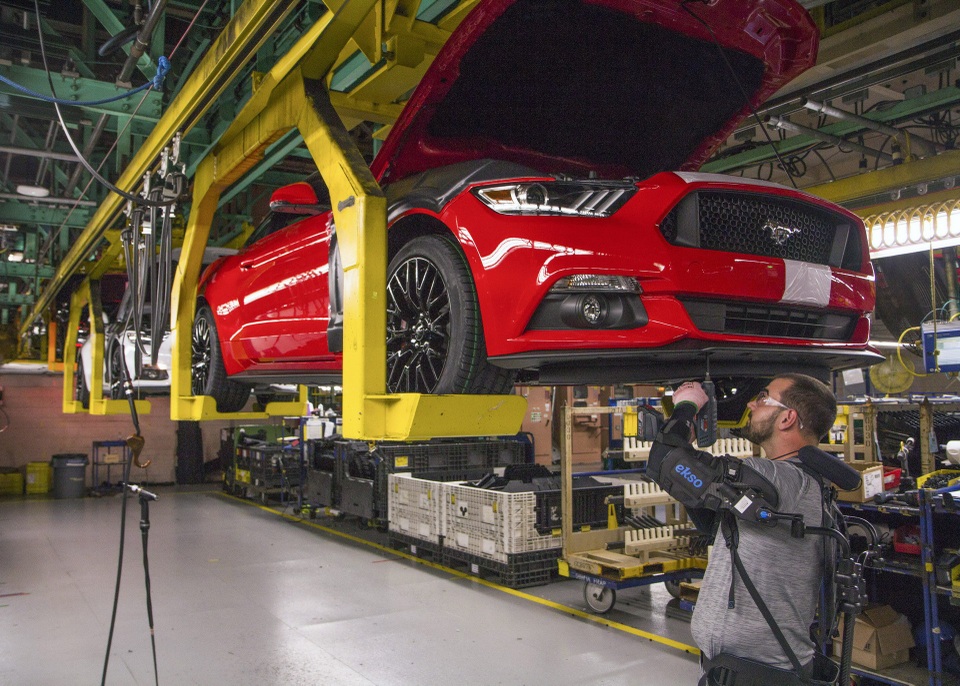 Ford "rón rén" cắt giảm sản xuất tại Mỹ - 1 Ford "rón rén" cắt giảm sản xuất tại Mỹ - 1
