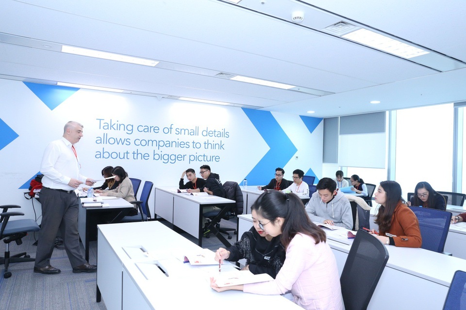 Bạn đã đủ sẵn sàng để chinh phục công việc mình thích? - 3 Học viện Tek Academy giúp các bạn trẻ trau dồi kiến thức chuyên môn, kỹ năng mềm và ngoại ngữ