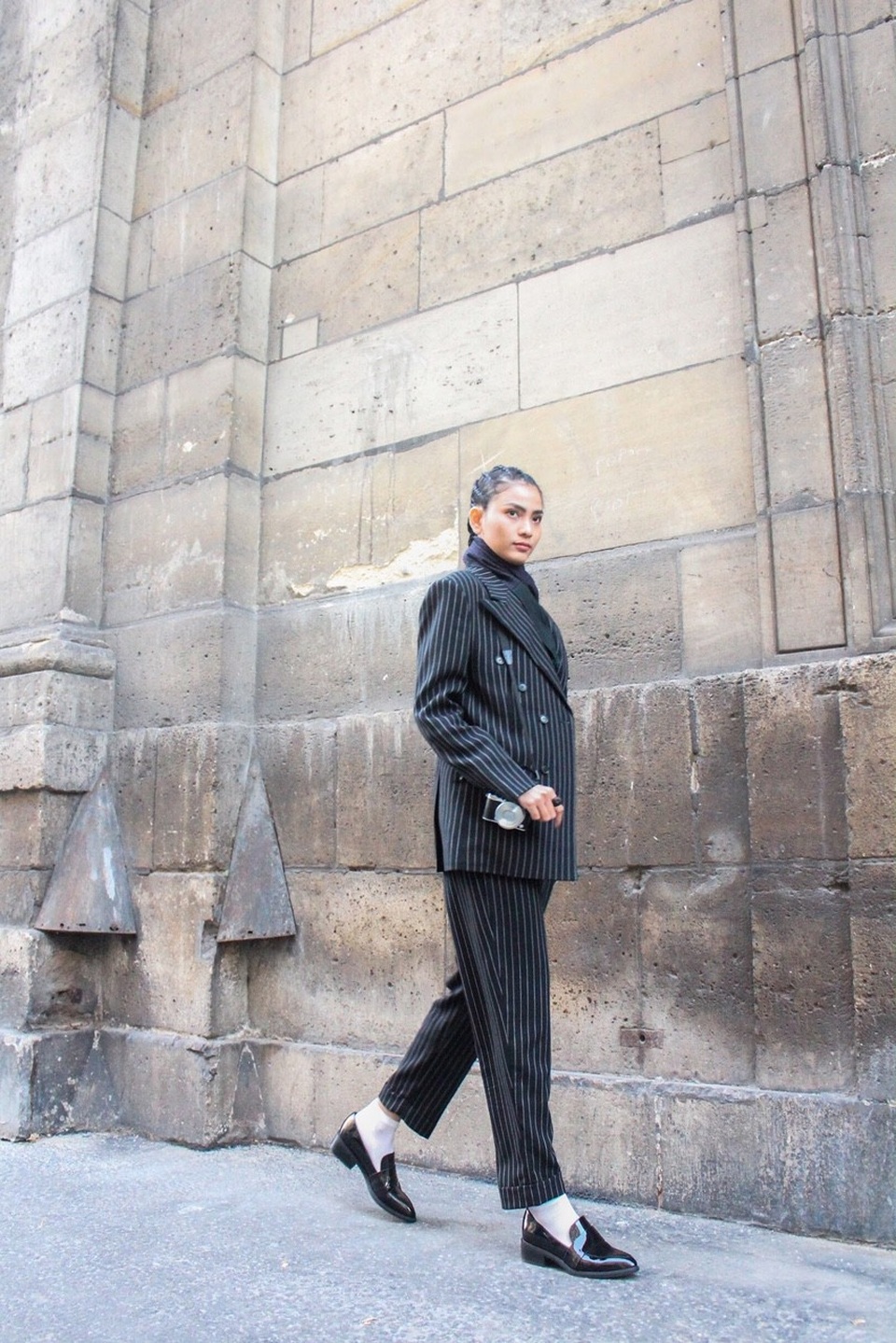 Cùng á hậu Trương Thị May khám phá thành phố lãng mạn nhất thế giới - 13