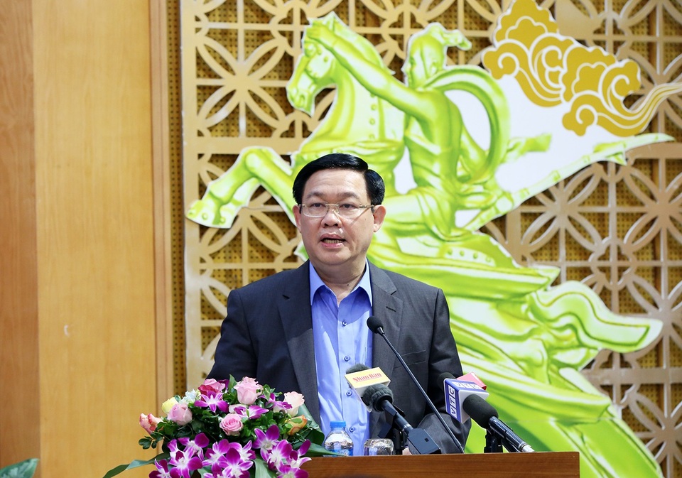 Phó Thủ tướng: Số liệu sai lệch sẽ "giết chết" các quyết định - 1 Phó Thủ tướng Vương Định Huệ nhấn mạnh vai trò của thống kê trong việc đưa ra các quyết định điều hành. (Ảnh: VGP).