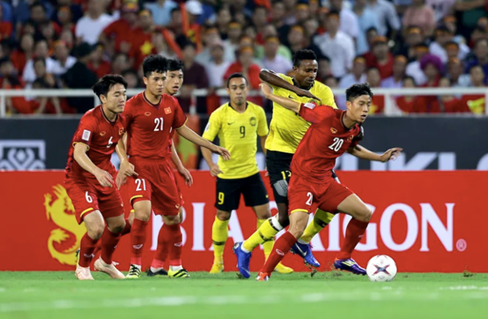 Đội tuyển Việt Nam có nên mạo hiểm ở cuộc chiến tại đất Malaysia? - 1
Việt Nam từng hạ gục Malaysia ở vòng bảng khi sử dụng đội hình chơi thấp