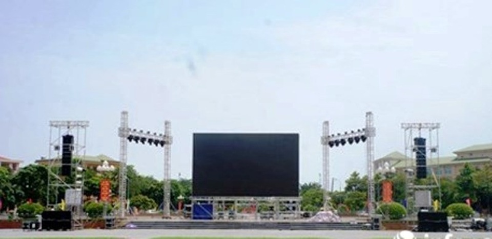 Màn hình Led 70m2 sẽ được lắp đặt tại Quảng trường Hồ Chí Minh để người hâm mộ xem và cổ vũ cho đội tuyển Quốc gia Việt Nam.