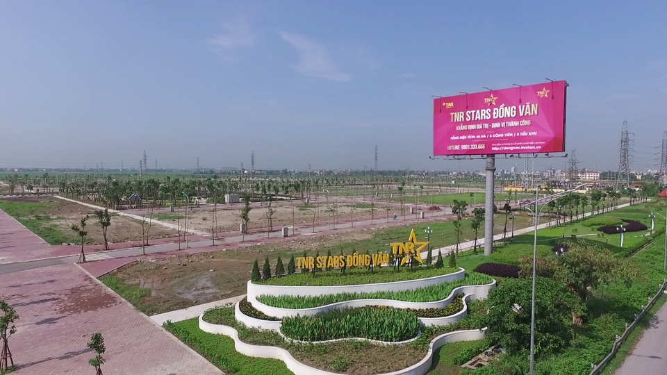 Đối thoại về dự án TNR Đồng Văn-Hà Nam: Bầu ban đại diện khách hàng làm việc với chủ đầu tư - 1
Khách hàng dự án TNR Đồng Văn sẽ lập ban đại diện làm việc với chủ đầu tư