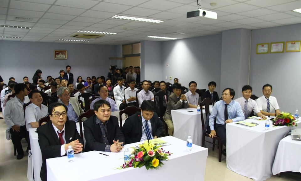 BS Nhật Bản tập huấn kỹ thuật cao về nội soi mật, tụy ngược dòng - 2 Trong 2 ngày, các đồng nghiệp Nhật Bản sẽ giúp đội ngũ y bác sĩ ở miền Trung, Tây Nguyên nắm vững những kỹ thuật cao của phương pháp ERCP
