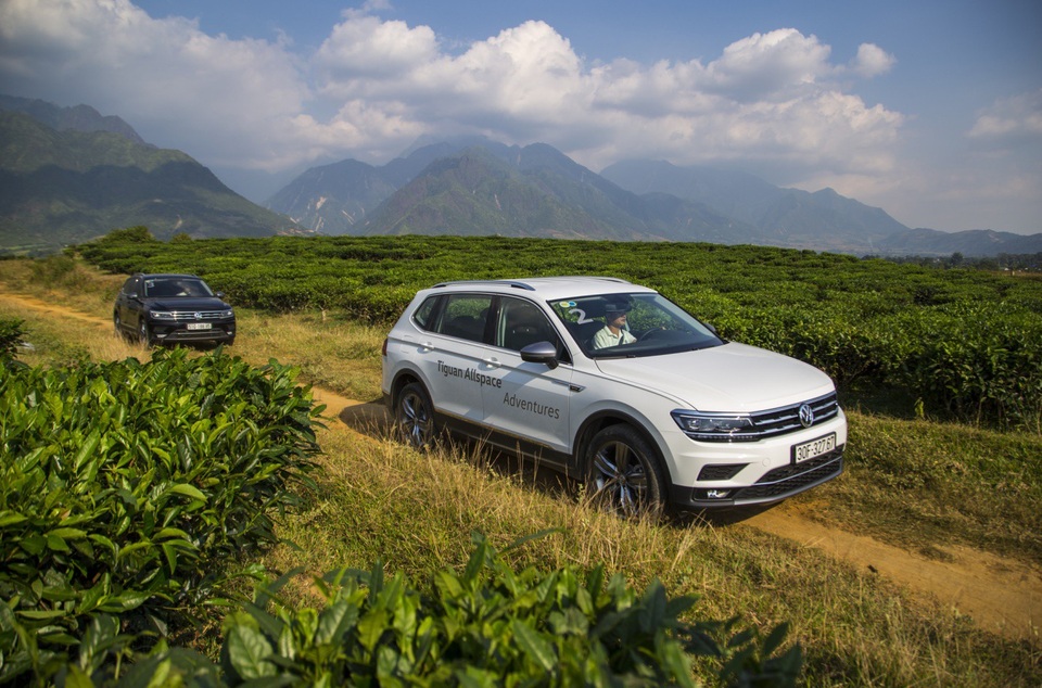 Chiêm ngưỡng Volkswagen Tiguan Allspace tại Đại lý 4S Volkswagen Phạm Văn Đồng - 4
Tiguan Allspace 2018