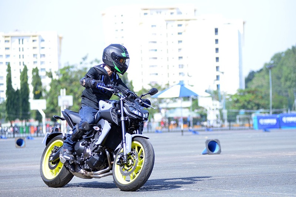 Yamaha công bố giá bán MT-09 và XSR900 tại Việt Nam - Ảnh 2. Yamaha công bố giá bán MT-09 và XSR900 tại Việt Nam - Ảnh 2.