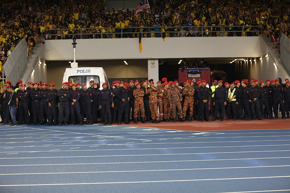 Chiếu chậm những pha va chạm nảy lửa tại Bukit Jalil - 6 Chiếu chậm những pha va chạm nảy lửa tại Bukit Jalil - 6