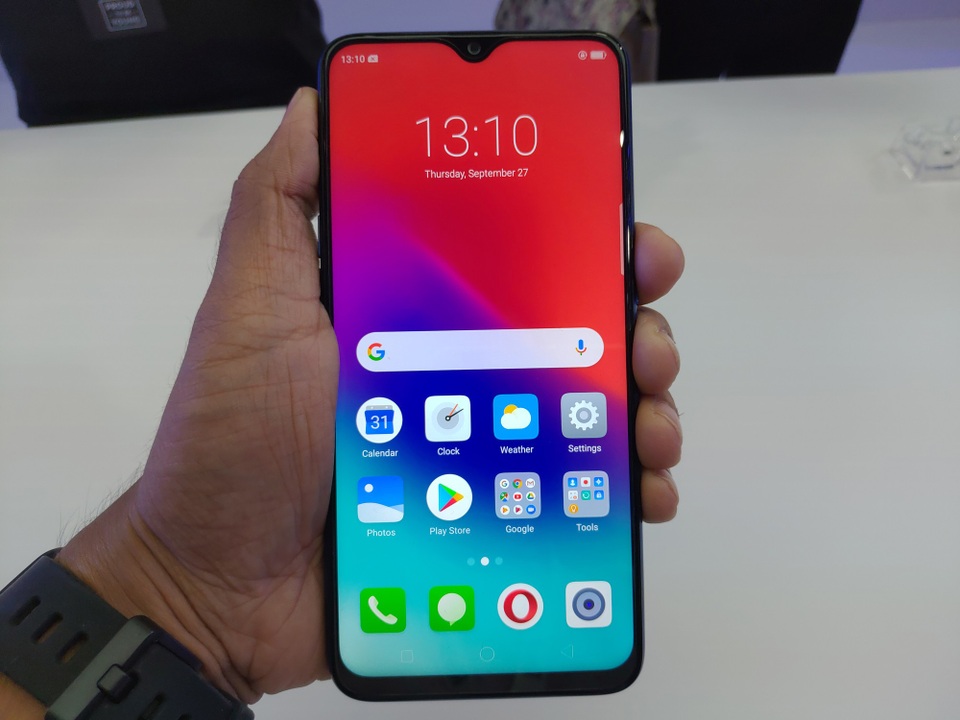 Các mẫu thiết bị di động tầm trung đáng chú ý tháng 12/2018 - 2