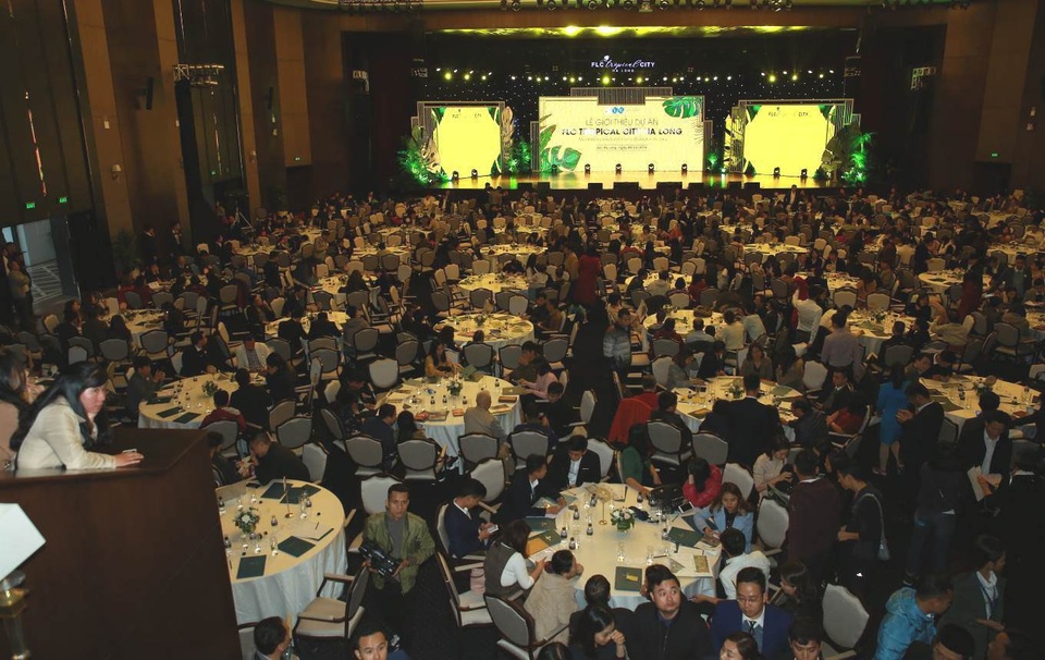Buổi lễ giới thiệu dự án FLC Tropical City Ha Long diễn ra ngày 9/12 vừa qua tại Trung tâm Hội nghị Quốc tế thuộc quần thể FLC Hạ Long đã thu hút hơn 1.000 chuyên gia, nhà đầu tư trên toàn quốc.