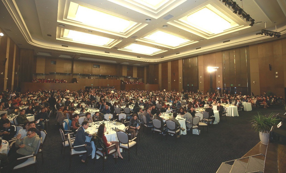 Tại sự kiện, toàn bộ quỹ căn ra mắt đợt 1 bao gồm 500 căn shophouse, liền kề thuộc phân khu Botanic Garden đã được đăng ký giữ chỗ. Nhiều khách hàng vẫn tiếp tục liên hệ trực tiếp tới chủ đầu tư để tìm hiểu thông tin và đăng ký trước. Dự kiến, với danh sách chờ đang ngày càng tăng, những sự kiện giới thiệu sắp tới của FLC Tropical City Ha Long sẽ tiếp tục gây sốt thị trường.