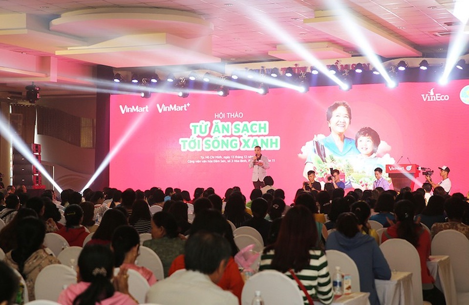 2000 người tham gia chuỗi sự kiện “Từ ăn sạch đến sống xanh” tại TP.HCM - 2 
Nhiều vấn đề xoay quanh ATVSTP sẽ được các diễn giả mổ xẻ, phân tích giúp người dân nâng cao ý thức về “ăn sạch, sống xanh”