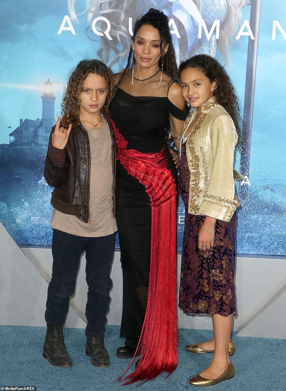 
Cặp đôi ly hôn vào năm 1993 sau khi có với nhau 1 con gái tên là Zoë Kravitz
