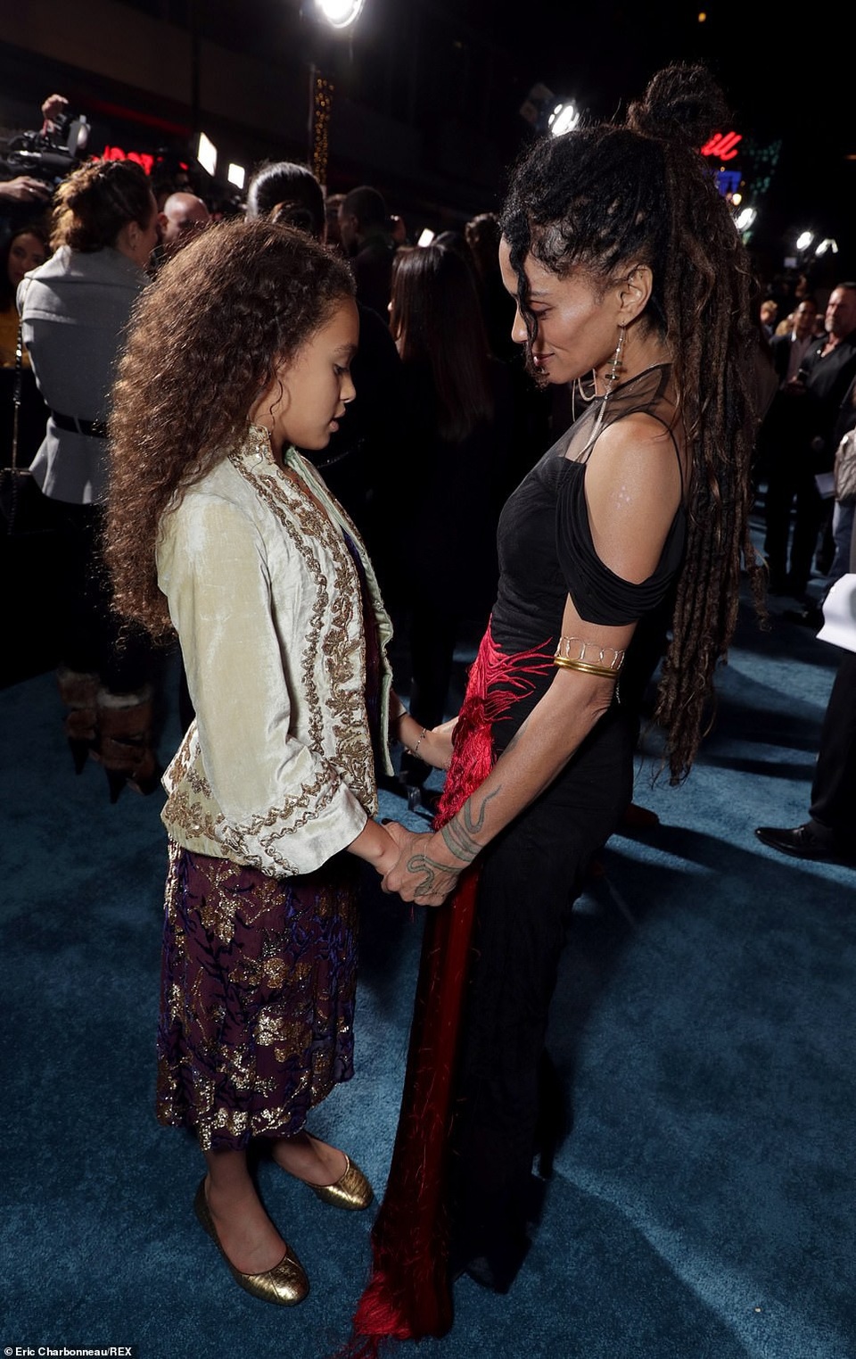 
Anh được vợ con cổ vũ hết mình trong sự kiện
