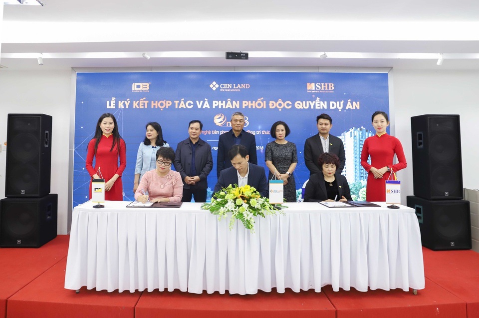 Sở hữu căn hộ One 18, người mua chỉ cần thanh toán 30% giá trị căn hộ, nhận nhà ở ngay trước Tết 2019. Khách hàng có nhu cầu vay tài chính được hỗ trợ lãi suất 0%, ân hạn nợ gốc trong vòng 24 tháng. Khách không vay tài chính được chiết khấu lên tới 10% giá trị căn hộ.