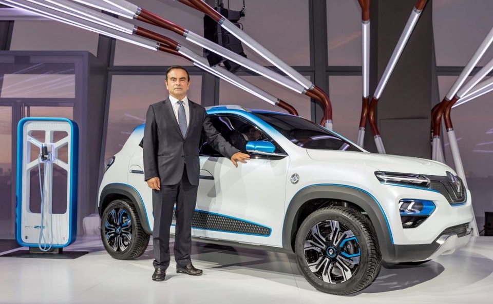 Chỉ còn lại Renault bên chủ tịch Carlos Ghosn vướng vòng lao lý - 1 Chỉ còn lại Renault bên chủ tịch Carlos Ghosn vướng vòng lao lý - 1