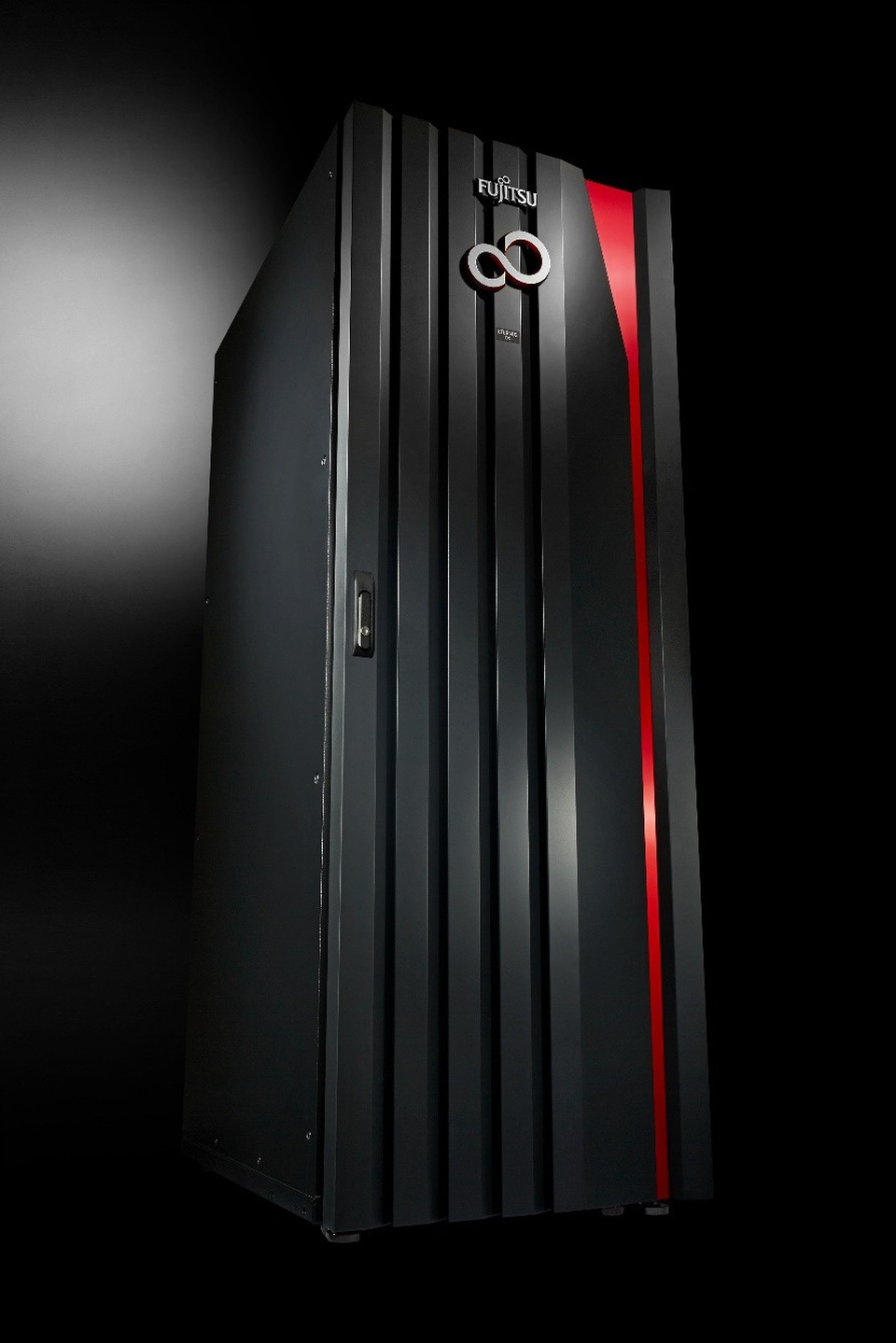 Tủ đĩa cao cấp DX8900 S4, siêu phẩm cuối năm 2018 của Fujitsu