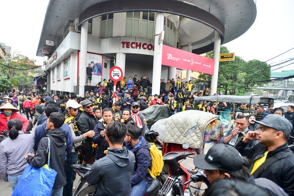 CĐV Malaysia diễu hành trước trận chung kết lượt về AFF Cup 2018 - 10 CĐV Malaysia diễu hành trước trận chung kết lượt về AFF Cup 2018 - 10