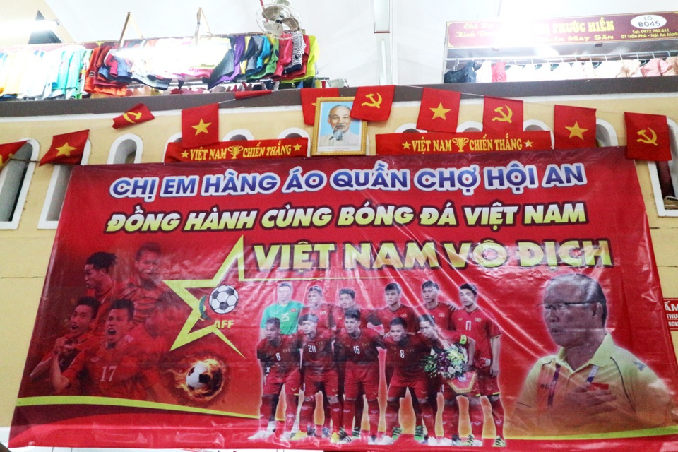 Trước trận chung kết, “không nói nhiều, Việt Nam vô địch!” - Ảnh 21. Trước trận chung kết, “không nói nhiều, Việt Nam vô địch!” - Ảnh 21.