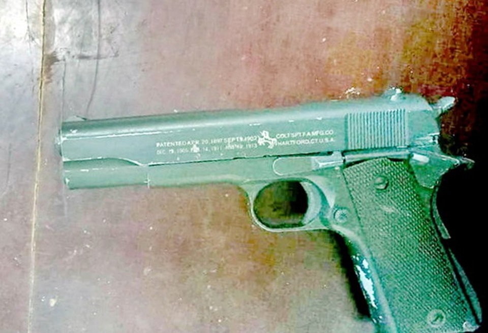 Khẩu súng bắn đạn bi sắt đã được thu giữ khi khám xét nơi ở của Nguyễn Công Trạng