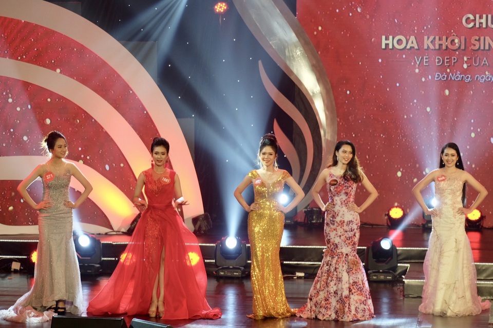 Nữ sinh trường Luật đăng quang Hoa khôi sinh viên Việt Nam 2018 - 3 Top 5 thí sinh xuất sắc dự phần thi ứng xử