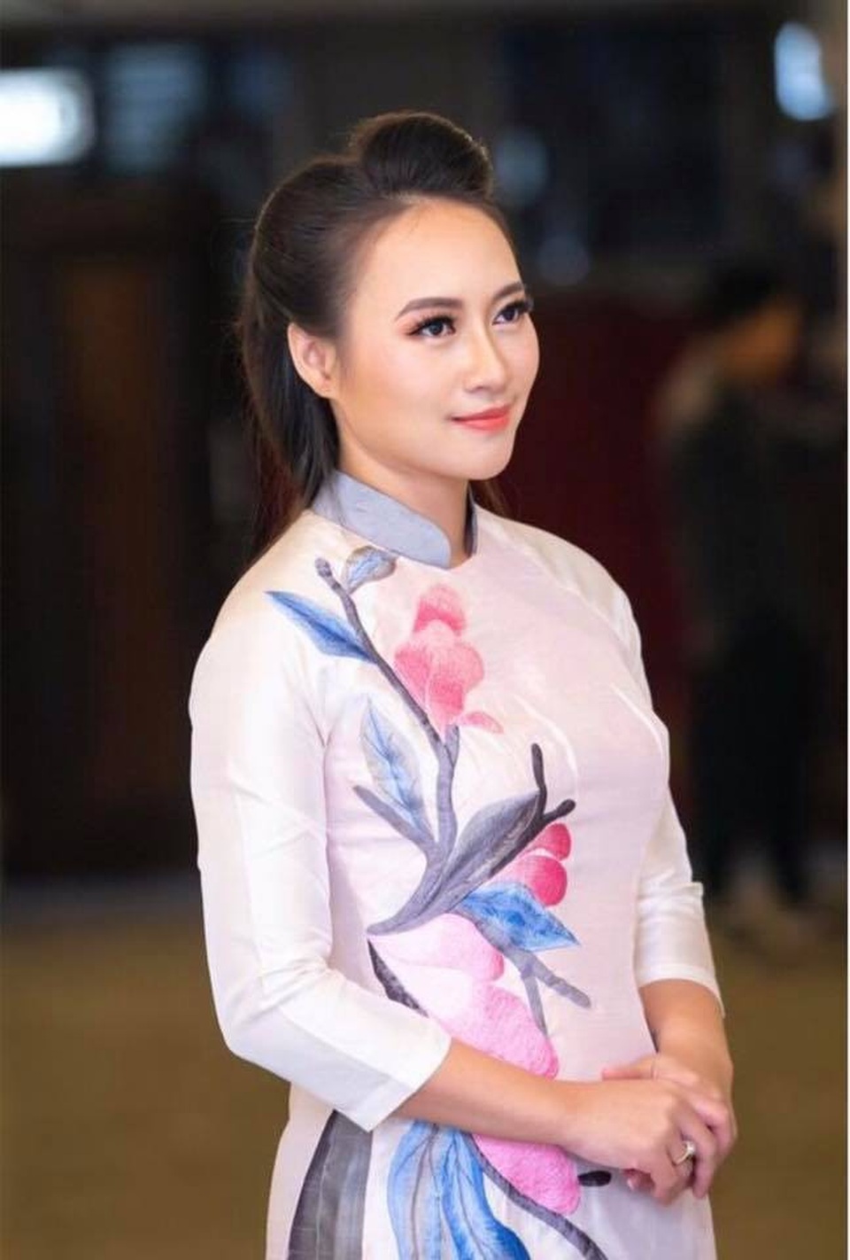 “Hoạ mi” Khánh Linh: “Quang Hải là “thành phần nguy hiểm” của Đội tuyển Việt Nam” - 11 “Hoạ mi” Khánh Linh: “Quang Hải là “thành phần nguy hiểm” của Đội tuyển Việt Nam” - 11