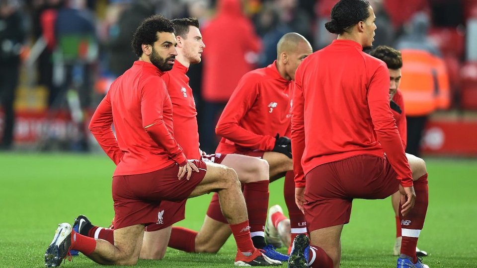 Nhìn lại thất bại thảm hại của Man Utd trên sân Liverpool - 2
Các cầu thủ Liverpool khởi động trước trận đấu trên sân nhà