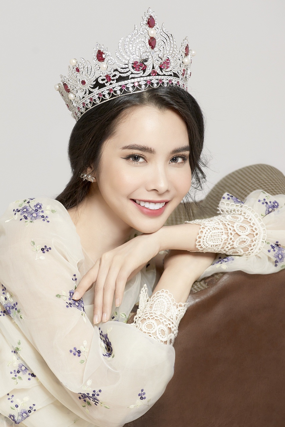 Chiêm ngưỡng nhan sắc Hoa hậu Huỳnh Vy - 3